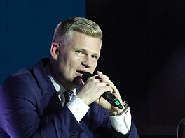 Na oslav osmi let televize XTV vystoupil i europoslanec Filip Turek. (22....