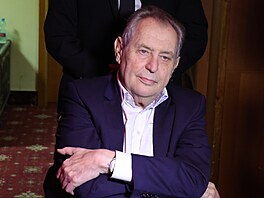 Na akci vystoupil i bývalý prezident Milo Zeman, který uvedl, e v...