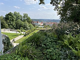 Úpln� na po�átku byla prvorepubliková vila na pra�ských Vinohradech, její�...