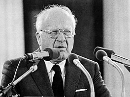 Pátý p�edseda Mezinárodního olympijského výboru Avery Brundage ze Spojených...