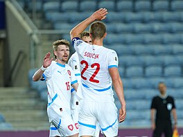 etí fotbalisté slaví dalí gól do sít Gibraltaru.