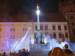 Oblíbený festival sv�tla BLIK BLIK v Plzni. Tisíce lidí se vydaly na trasu od...