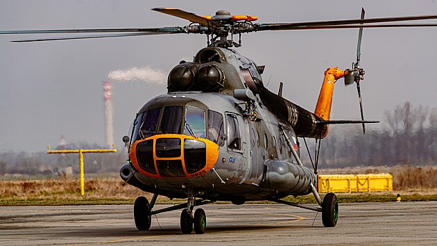 Státní podnik LOM Praha uva�uje o p�esunu Centra leteckého výcviku (CLV) pro...