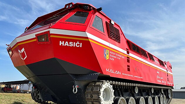 Hasi�i p�edstavili nov� oboj�iveln� vozidlo KALAN. (12.b�ezna 2025)