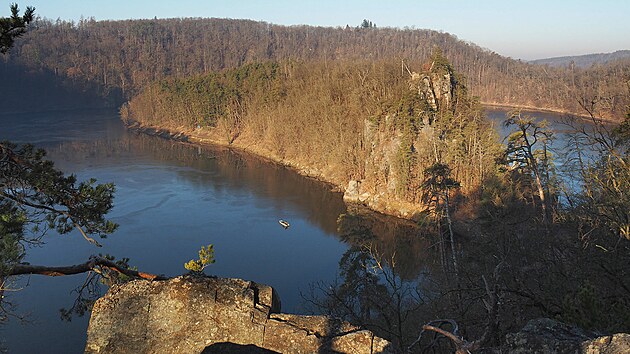 Ostrov s�hradem Kozlovem