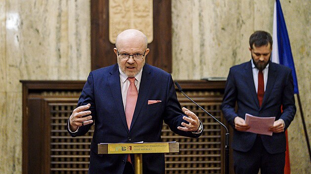 Tiskov� konference ministra zdravotnictv� Vlastimila V�lka k dal��mu postupu v p��mo ��zen�ch organizac�ch Ministerstva zdravotnictv�. (28. b�ezna 2025)