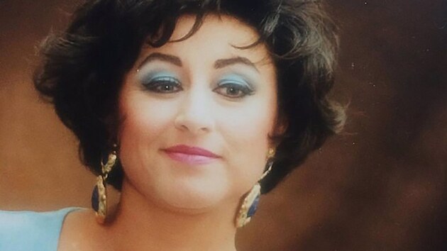 MLAD� L�TA. Halina v dob�, kdy je�t� nebyla slavn�.