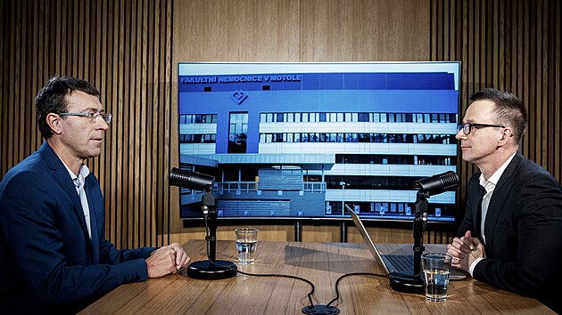 Hostem po�adu Rozst�el je Ji�� Hynek, investigativn� report�r