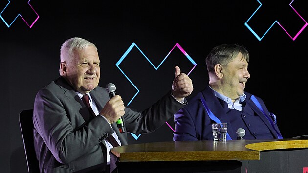 Na akci vystoupil i b�val� prezident V�clav Klaus. (22. b�ezna 2025)