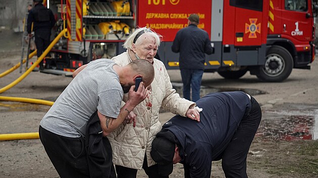 Rusov� za�to�ili na ukrajinsk� m�sto Sumy. (24. b�ezna 2025)