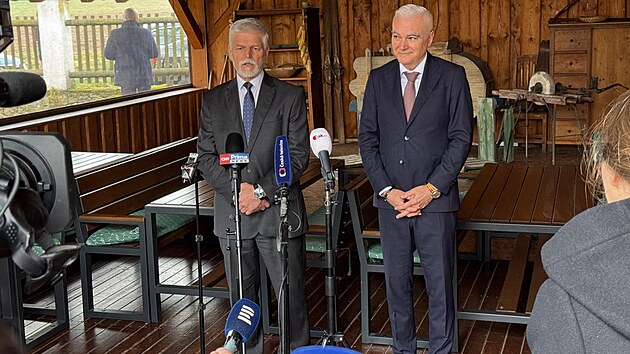 Prezident Petr Pavel ukonil dvoudenn nvtvu Plzeskho kraje v Miroov na Rokycansku. Doprovzel ho hejtman Kamal Farhan. (26. bezna 2025)