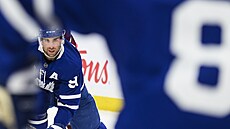 John Tavares z Toronto Maple Leafs b�hem zápasu s Colorado Avalanche.