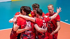 Pratí Lvi slaví v zápase s Brnem v play off volejbalové extraligy.