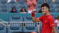 Jakub Men�ík slaví výhru ve �tvrtfinále turnaje v Miami.