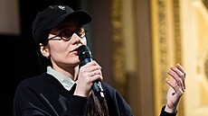 Ukrajinská re�isérka Olha Zhurba se v Praze ú�astní diskuse ke svému filmu...
