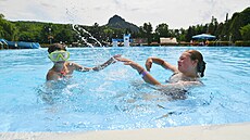 Vodní radovánky na koupaliti v Bílin na Teplicku (ervenec 2023)