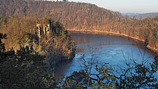 Dale�ická p�ehrada z Kozlovských skal