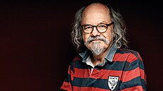 Nápad zalo�it bigbítovou kapelu dostal v lét� 1978, kdy� byl t�i m�síce v...