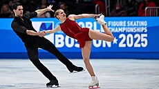 Minerva Fabienne Haseová a Nikita Volodin za�ínají svou spirálu smrti v krátkém...