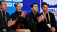 Minerva Fabienne Haseová a Nikita Volodin d�kují za známky, které dostali po...