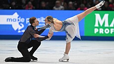 Jedna ze spojovacích póz ve volném tanci Natálie a Filipa Taschlerových.