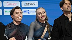 Kateina a Daniel Mrázkovi ekají spolen se svým trenérem Matteem Zannim na...