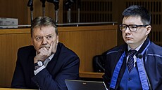 Nkdejí místopedseda FAR Roman Berbr elí obvinní v kauze dezinfekce...