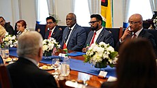 Prezident Guyany Mohamed Irfaan Ali (druhý zprava, 27. b�ezna 2025)