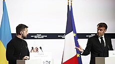 Francouzský prezident Emmanuel Macron v Elysejském paláci p�ijal ukrajinského...