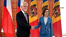 Pracovní náv�t�va Petra Pavla v Moldavsku, p�ivítání s prezidentkou Maiou...