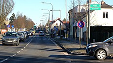 Kolony se tvo�í hlavn� ve �pi�kách, kdy více vyjí�d�jí auta ze �tvrti Vyso�any...