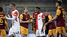 Fotbalisté Slavie vydeli na hiti Dukly jen remízu.