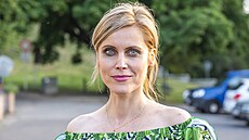 Silvia uvadová, známá jako dlouhovlasá violoncellistka Blanka z oscarového...