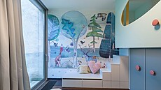 T�íletá hol�i�ka si a� do chvíle, ne� spat�ila sv�j nový pokoj, nejrad�ji hrála...