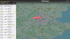 P�ehled zru�ených nebo p�esm�rovaných let� kv�li po�áru na leti�ti Heathrow v...