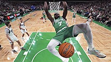 Jaylen Brown (7) z Boston Celtics po sme�i ve finále 2024