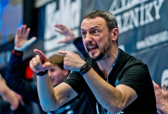 Lovosický trenér Ján Laj�ák.