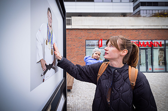 Fotografie jsou navr�eny tak, aby se daly i nahmatat.