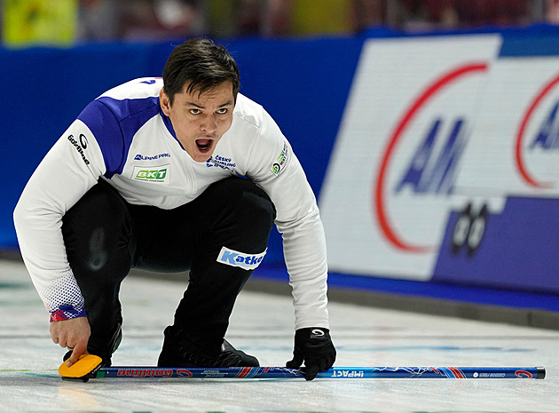 Skalp šampionů. Čeští curleři jako první porazili Skoty, bojují o olympiádu