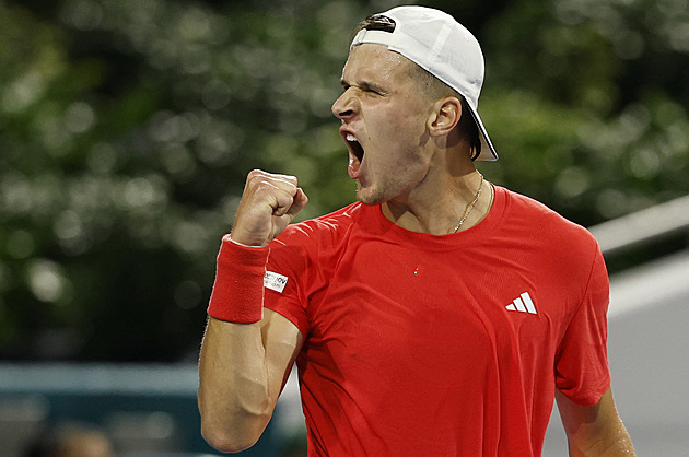 Vyhrává o jedno procento bodů víc. Menšík před náročnou obhajobou: Mám husí kůži