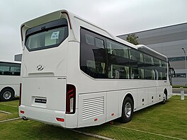 Názorn to dokládá jejich nový píspvek vietnamské flotile spacích autobus,...