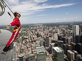 Od roku 1976, kdy byla dostav�na, je CN Tower symbolem kanadského Toronta....