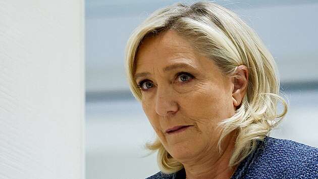Marine Le Penov si vyslechla verdikt soudu v ppadu zpronevry unijnch penz. (31. bezna 2025)