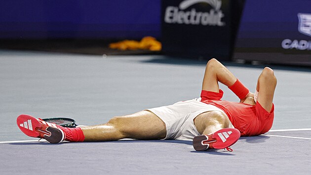 Jakub Men��k slav� v�t�zstv� na turnaji v Miami.