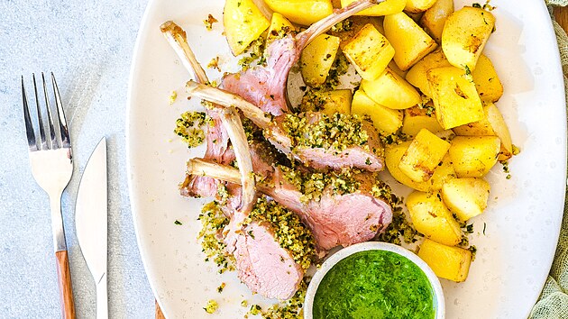 Jehní hebínek pod bylinkovou krustou