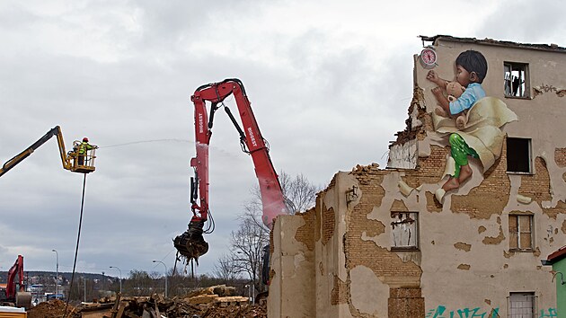 Posledn� chv�le pavla�ov�ho domu na Jate�n� t��d� v Plzni. (31. b�ezna 2025)