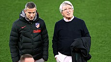 Sportovní �editel Atlética Madrid Andrea Berta (vlevo) a klubový prezident...