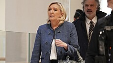 Marine Le Penová si vyslechla verdikt soudu v pípadu zpronevry unijních...
