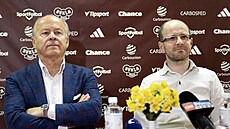Petr Paukner (vlevo) prodal v�t�inový podíl ve fotbalové Dukle Praha...