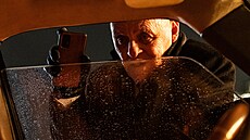 Anthony Hopkins ve filmu V pasti (2025)